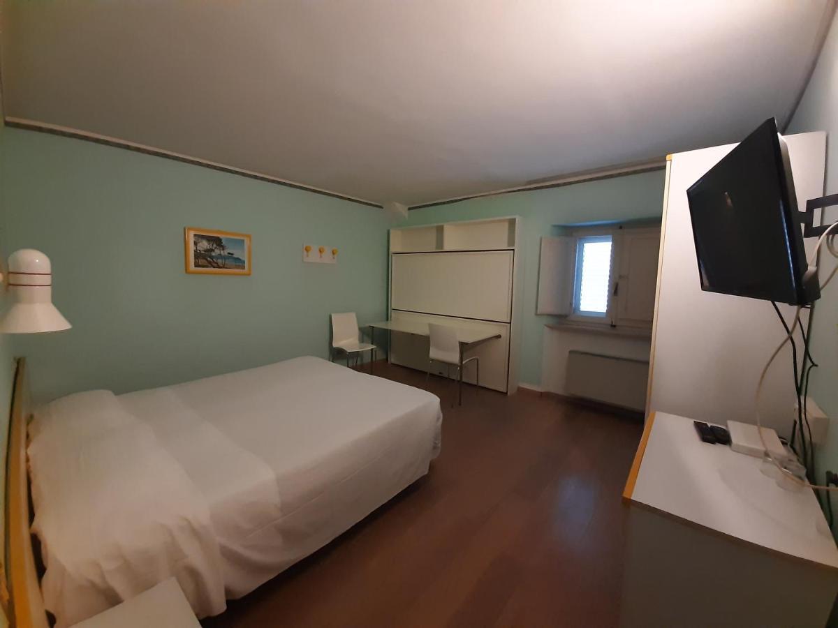 Elba Hotel Rosignano Solvay Exteriör bild