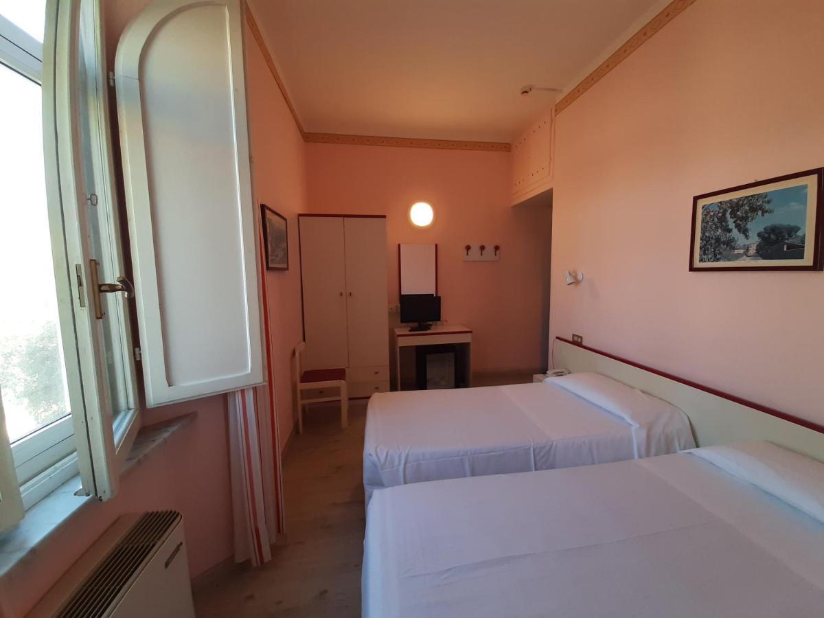 Elba Hotel Rosignano Solvay Exteriör bild
