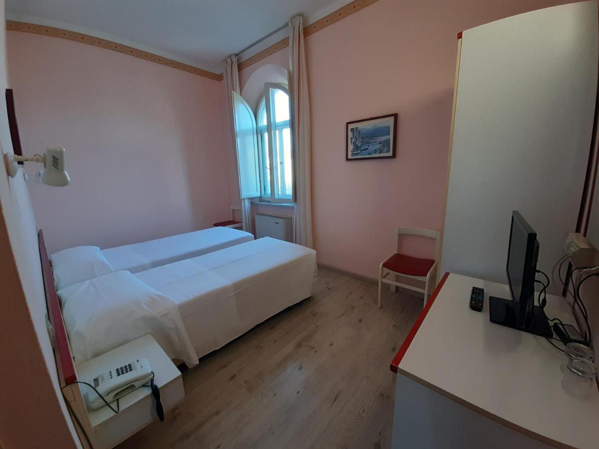 Elba Hotel Rosignano Solvay Exteriör bild