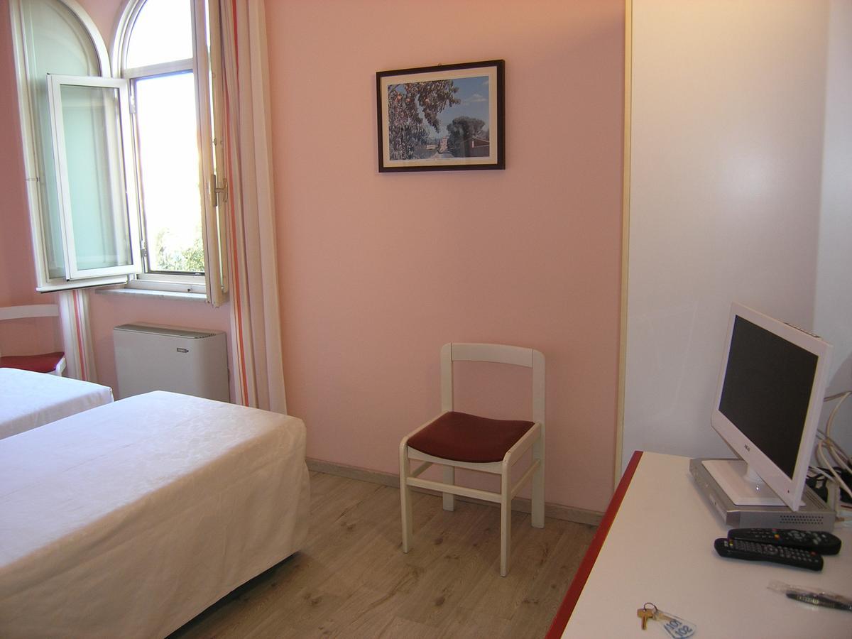 Elba Hotel Rosignano Solvay Exteriör bild